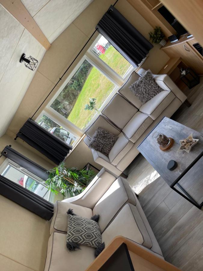 Percy Wood Lodge With Hot Tub Near Alnwick Swarland Exteriör bild